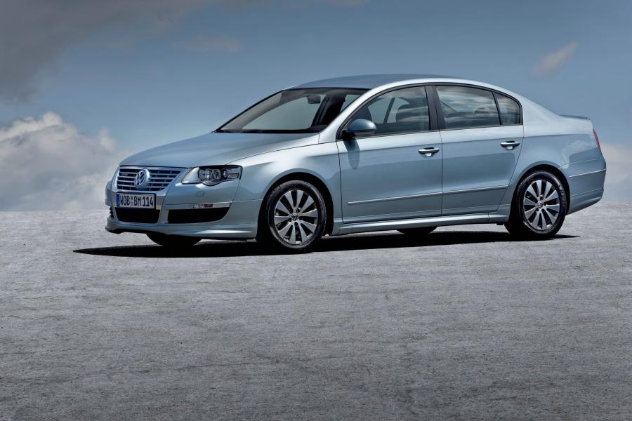  Volkswagen Passat BlueMotion 2009 года  (фото 8 из 8)